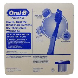 Cepillo De Dientes Oral-B Cerdas Con Infusión De Carbón / 6 Pack - Imagen 2