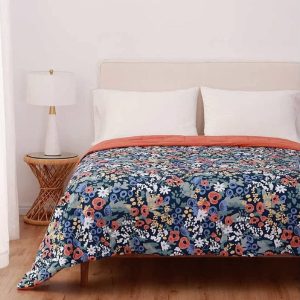 Edredón Alternativo De Plumón - Reversible Tamaño Queen (248cm x 243cm) / Berkshire Life / Floreado - Imagen 3